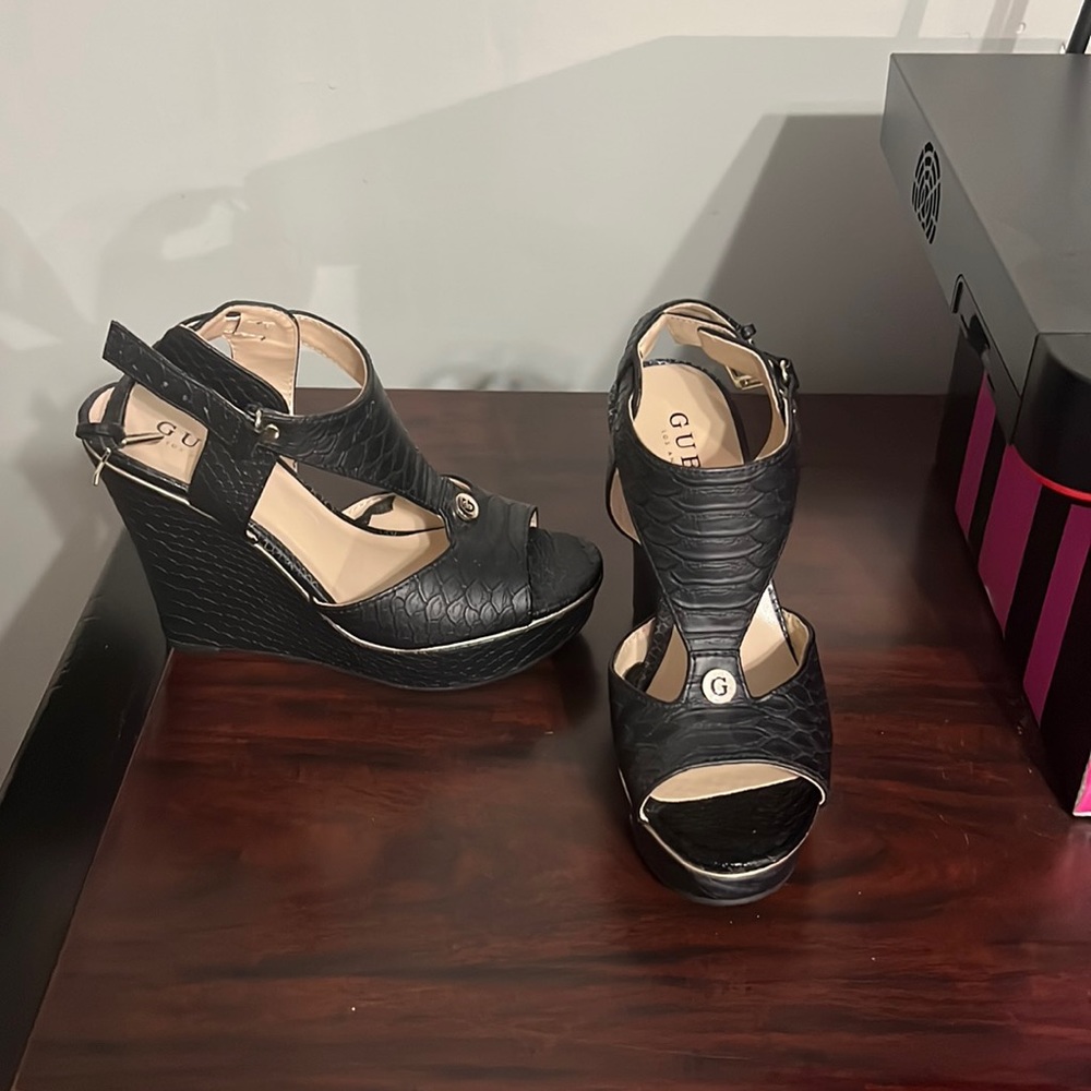 Guess - Black Wedges - Size 6